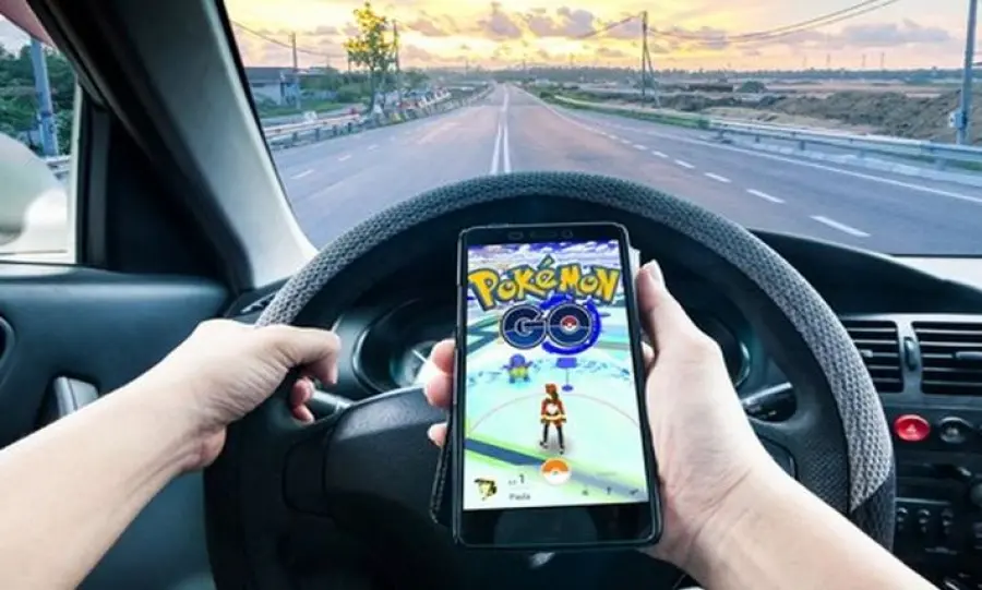 Pokemon Go alla guida: uccide una donna, condannato a 14 mesi di prigione