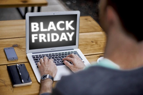Come sfruttare l’influencer marketing per il prossimo Black Friday
