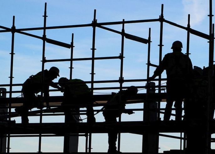 Lavoro nero Italia: 3 milioni di lavoratori e 36,9 mld sottratti allo Stato