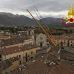 Terremoto Centro Italia aggiornamenti: coperte le rovine della Basilica di Norcia